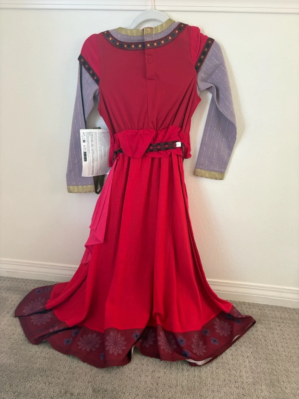 NWT Dahlia Wish Disney Movie Whimsical Medieval Costume, Girls 9/10 - Picture 5 of 5